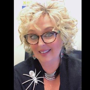 Meet your Posher, Sandi